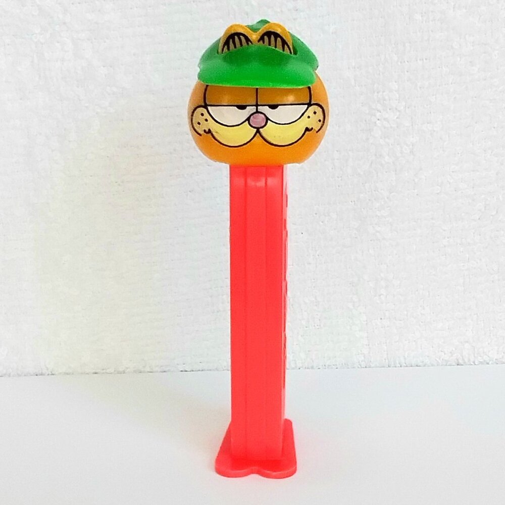 4/$20 NM/M Garfield & Friends Garfield with Cap on Red PEZ Dispenser!!
